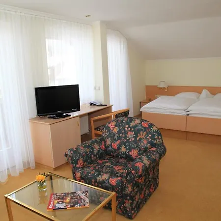 Hotel Christine 3*