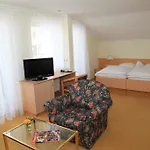 Hotel Christine 3*