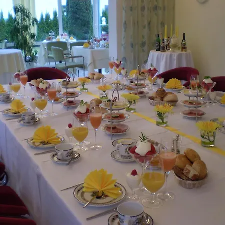 Otel Christine 3*