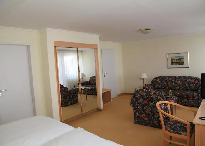 Christine מלון 3*